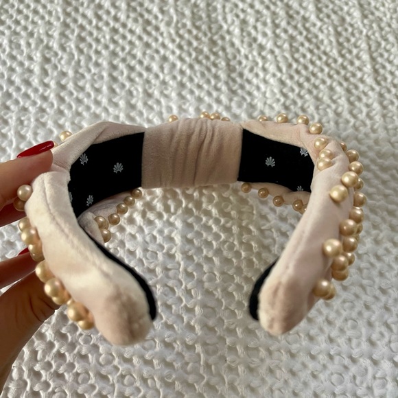 Lele Sadoughi Blush Pink Velvet Headband Embellished With Pearls - Picture 5 of 6